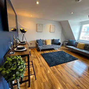 Apartment Magnificent One Bed Penthouse, Nottingham