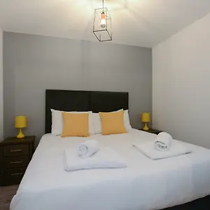 Apartment View - Contemporary View, Nottingham